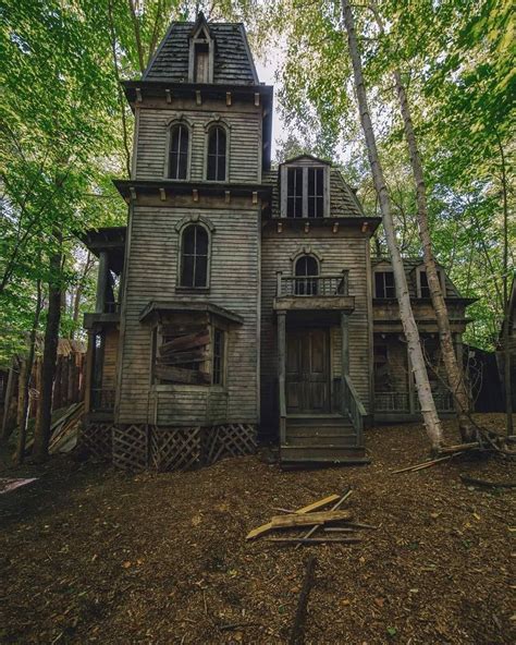 Forest Mansion Abandoned Houses Creepy Houses Abandoned Mansions