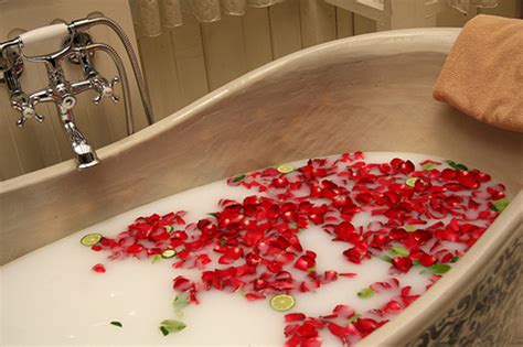 naturalbeauty luxurious rose bath