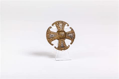 Canterbury Cross Brooch 100 Objects That Made Kent