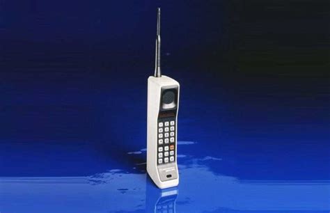 Prvi Mobitel Na Svijetu Motorola Dynatac 8000x