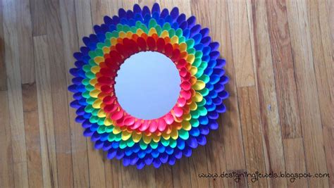 Rainbow Mirror Made Out Of Spoons Spoon Crafts Plastic Spoon Crafts