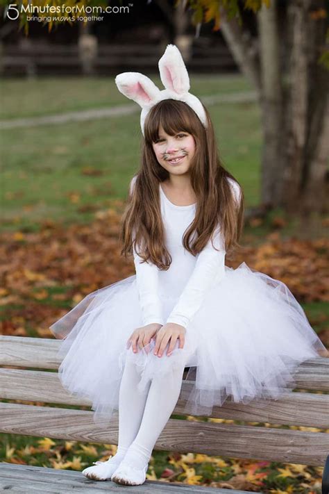 The diy bugs bunny costume includes a tune squad jersey/sleeveless shirt with blue ribbon trimming, a felt grey and pink bunny ears headband, and a pair of shorts with a bushy bunny tail and. Girls-Bunny-Costume-1 - 5 Minutes for Mom