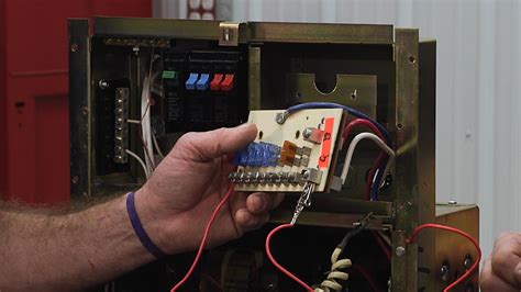 Understanding The Fuse Components Of An Rv Distribution Panel Rv