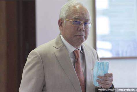 Terakhir, tim bnn dan bea cukai. LHDN serah notis kebankrapan pada Najib - Malaysia Today