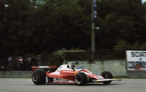 Rennsporttechnik wie etwa karosserieteile aus kohlenstofffaserverstärktem kunststoff kam zum einsatz. Carlos Reutemann, Ferrari 312T2, 1976 Italian GP