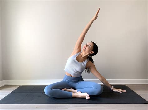 Gentle Seated Yoga Poses For Beginners Jessica Richburg