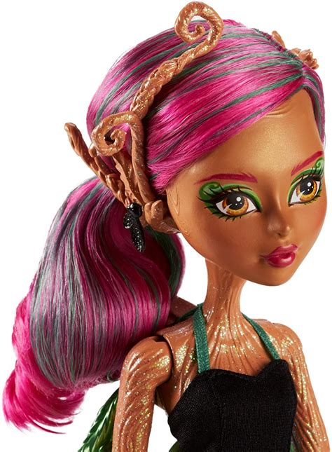 Amazonsmile Monster High Garden Ghouls Treesa Thornwillow Doll Toys