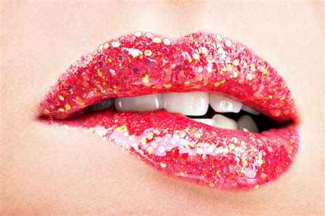 Glitter Lipstick To Add Glamour To Your Life Get Glitter Lips Easy