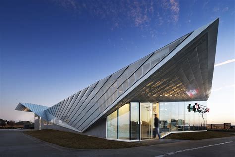 Incredible Architectural Triangle Roof Architecture Healthcare Design Architecture