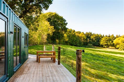 13 Tiny Houses For Rent On Airbnb That Make It Easy To See The World
