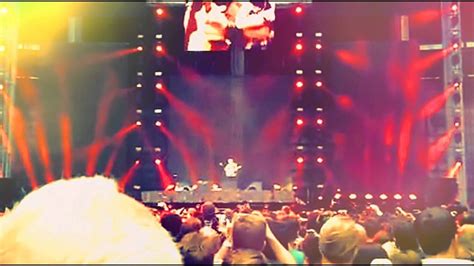 Ed sheeran divide tour live in kl 13 april 2019 at stadium national bukit jalil. Ed Sheeran Live at Wembley (Fan view) - YouTube