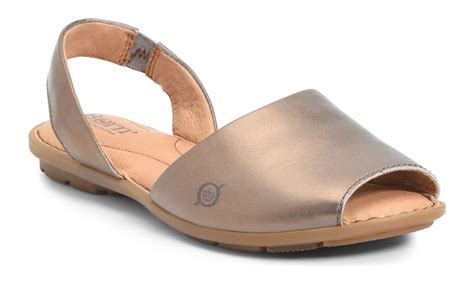 The Most Comfortable Walking Sandals for Women | Stylish comfy shoes, Comfortable walking ...