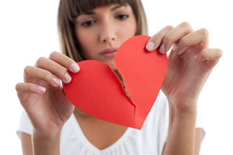 Understanding Broken Heart Syndrome Symptoms And Causes Intentional Relationship