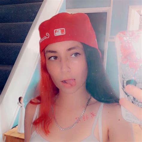 Courtney Lawlor Twitter Instagram Tiktok Linktree