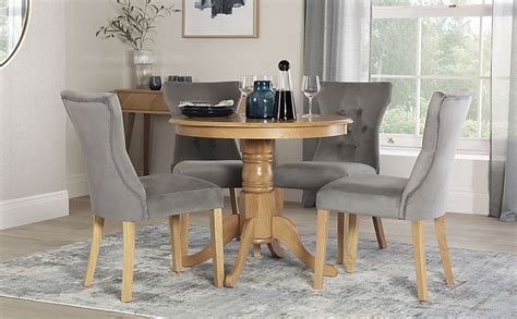 Kingston Round Dining Table And 4 Bewley Chairs Natural Oak Finished