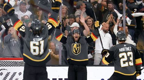 In most nhl seasons, the tampa bay lightning and montreal canadiens would be unable to meet in the stanley cup final. NHL Playoffs Daily 2021 - Stanley Cup semifinal bracket is set