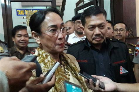 Mengutip ccn indonesia dari antara. Datangi Kejati Jabar, Sukmawati Cek Kelanjutan Kasus ...