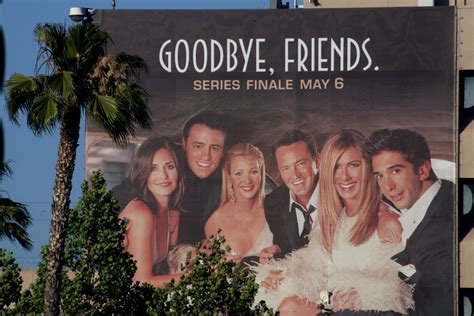Courteney Cox Can't Get Enough Of 'Friends' Reunion, Reveals The Gist 