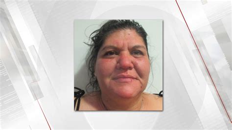Police: Vian Woman Fatally Stabs Husband With Fillet Knife