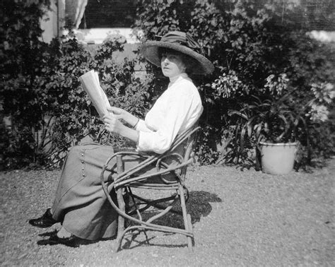 Edwardian Lady Reading In The Garden Vintage Ladies Flickr