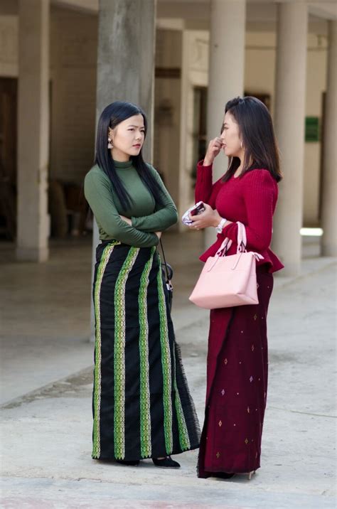 This Is How Fashionable Women From Northeast India Wear Their Mekhelas