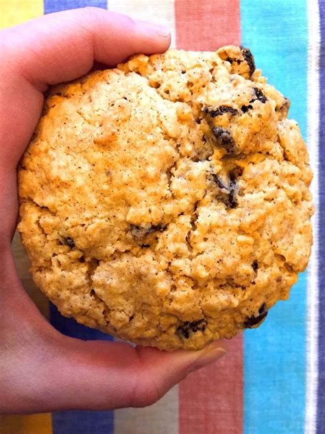 If i close my eyes i can smell the. Easy Soft & Chewy Oatmeal Raisin Cookies Recipe - Melanie ...