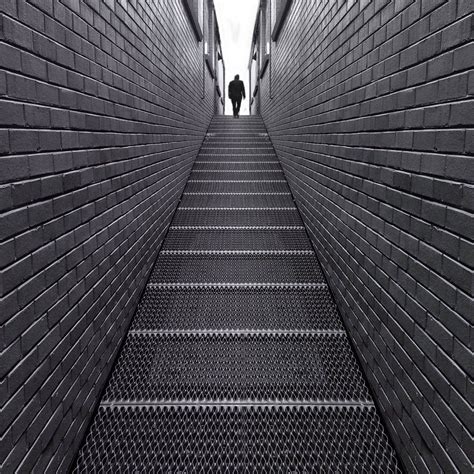 9 Tips For Striking Black And White Urban Photography On Iphone Urban