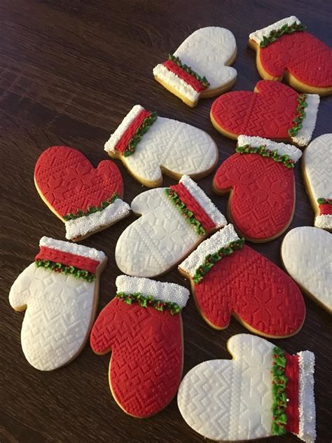 Lorena Rodriguez Mitten Cookies Christmas Cookies Fondant Cookies