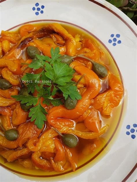 Preparazione dei peperoni ripieni alla pugliese. Peperoni arrostiti alla Pugliese - Dolci Passioni