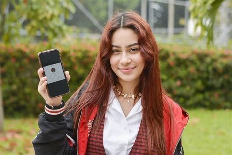 Isabella Aristizábal Una Influencer De Filosofía Y Política Colegio