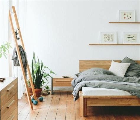 Darauf solltest du auch bei der wahl der so förderst du mit der einrichtung einen gesunden schlaf. Awesome Minimalist Bedroom Design Ideas 33 | Schlafzimmer ...