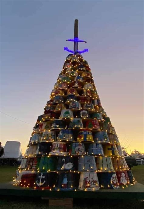 Grow lights are one of the most important elements of an indoor garden. VIDEO: Kent Island Crab Basket Tree Lights up for Waterman ...