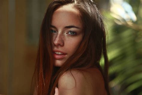 Baggrunde ansigt Kvinder model portræt langt hår brunette fotografering sort hår
