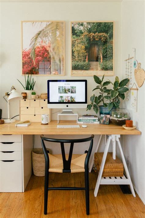 Upgrade your work area with ideas from these elegant, quirky, and colorful home offices. 42 Home Office Décor Ideas To Bring Spring To Your ...