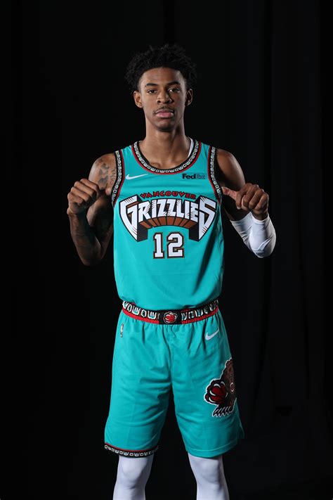 They took a new identity moving on from marc gasol at the deadline last year and shipping fellow longtime grizzlies mike. Memphis Grizzlies Unveil Throwback Court and Jerseys