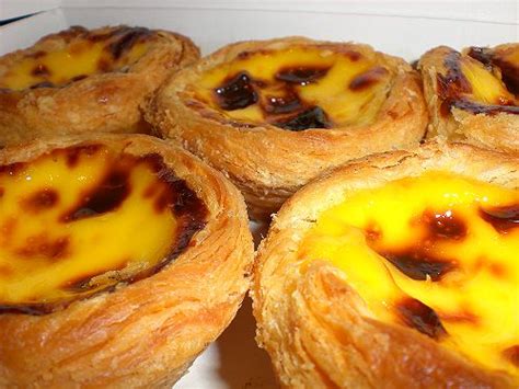 Gradually whisk in the cream and milk until smooth. mf eats: Pasteis de nata or Portuguese egg tarts!