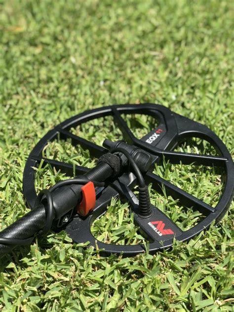 > the modern metal detector rod often contains a carbon fiber shaft. Detect-Ed Black LS Carbon Fiber Shaft for Minelab Equinox ...