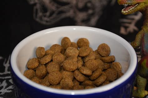 Every year, the wonderful @tomlinsonsfeed in austin, texas hosts their 'pound 4 pound' food drive in support of local animal rescues as many as 18,000 dogs, cats and. The Dog Geek: Food Friday: Open Farm Dog Food