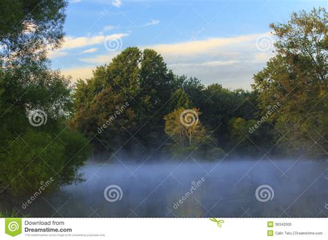 Misty Morning Sunrise On A Lake Stock Photo Image Of Dusk Park 36342000