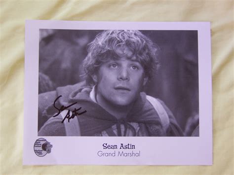 TheOneRing.net™ | Scrapbook | Sean Astin at Apple Blossom Festival in