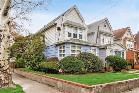 71 01 Manse St Forest Hills Ny 11375 Mls 3363113 Redfin