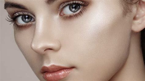 We apply highlighter on high, prominent parts of face, where light hit on the face and make these. 7 Places on Your Face to Apply Highlighter - L'Oréal Paris