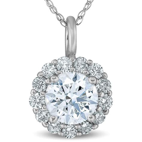 What Are The Advantages Of Wearing Diamond Pendants