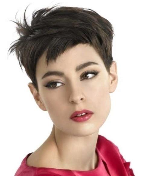 15 Pixie Haircuts For Oval Faces Pixie Cut Haircut For 2019