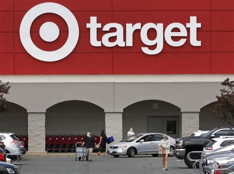 Targets Average Day In April Was Bigger Than Cyber Monday Wbez Chicago