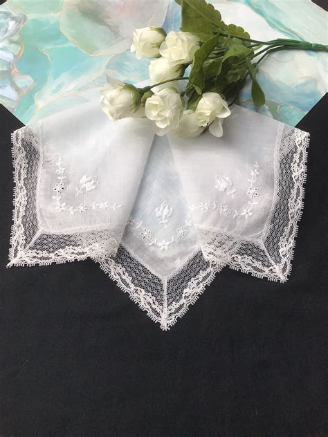 White Lace Embroidered Wedding Handkerchief Hankerchief Etsy