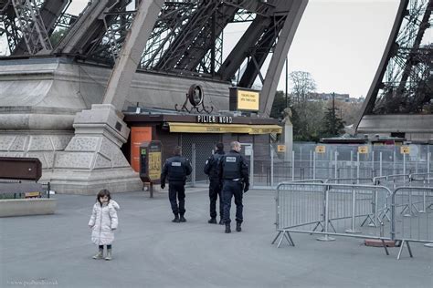 Photographer Captures Aftermath Of The Paris Attacks Hinckley Times