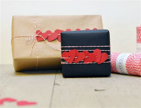 Easy ideas for homemade valentine gifts to make! Seven Creative Gift Wrapping Ideas For Valentine's Day ...