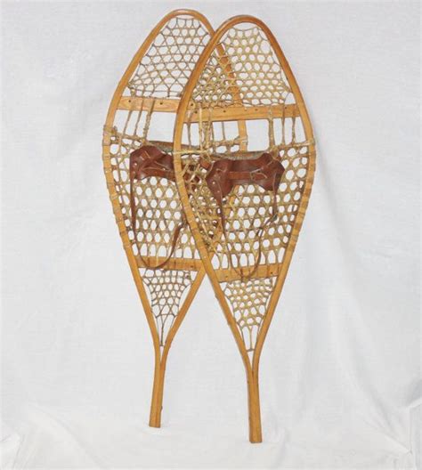 Vintage Pair Of Canadian Snowshoes Size 43 X 14 Snow Shoe Etsy