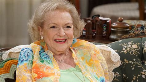 betty white trailblazer and beloved golden girls actress dead at 99 weeks before 100th